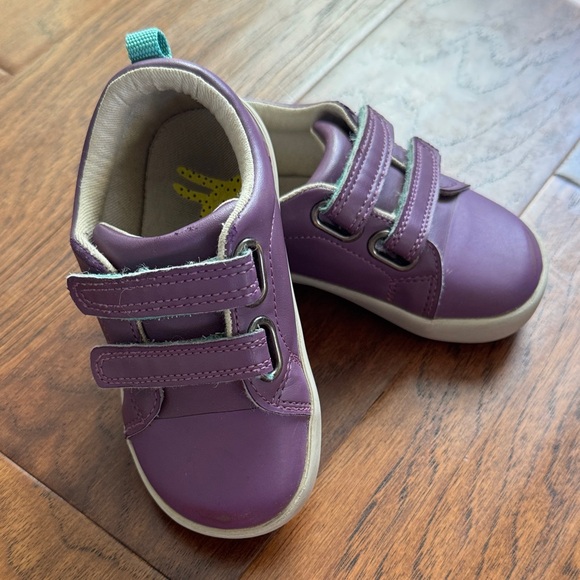 Ten Little Kids Shoes with Velcro Straps - Picture 1 of 4